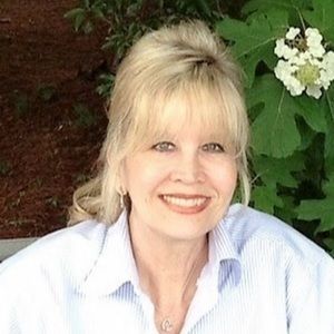 Meet your Posher, Suzanne